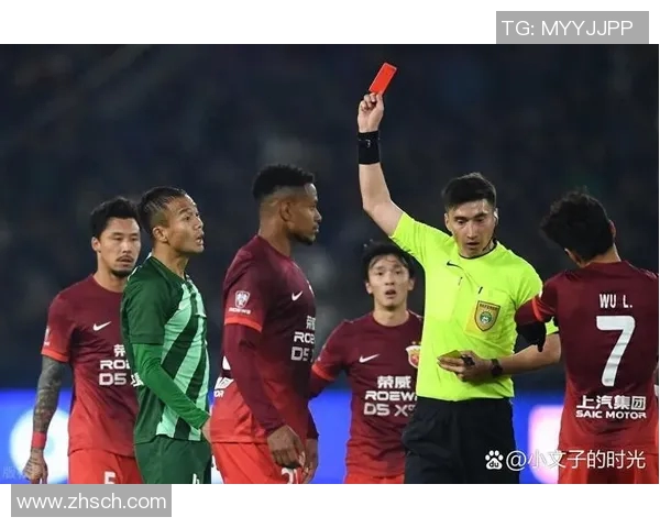 中超焦点战国安迎战上港争夺季后赛名额激烈对决引发球迷热议 中超焦点战国安迎战上港争夺季后赛名额激烈对决引发球迷热议