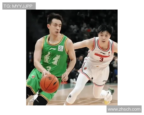 CBA辽宁队与广州队激战正酣球迷热议精彩表现与战术分析 CBA辽宁队与广州队激战正酣球迷热议精彩表现与战术分析