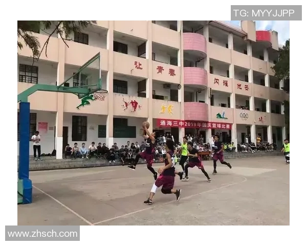 四川金强篮球队奋勇拼搏力争佳绩展现团队精神与拼搏风采